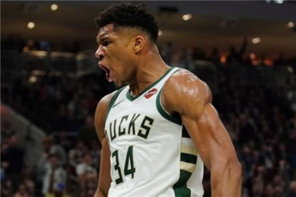 东契奇分列 东契奇分列